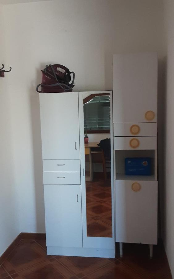 Apartments Nena 3* Ližnjan Eksteriør billede