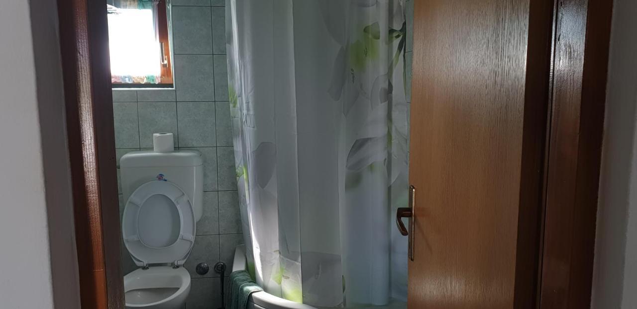 Apartments Nena 3* Ližnjan Eksteriør billede